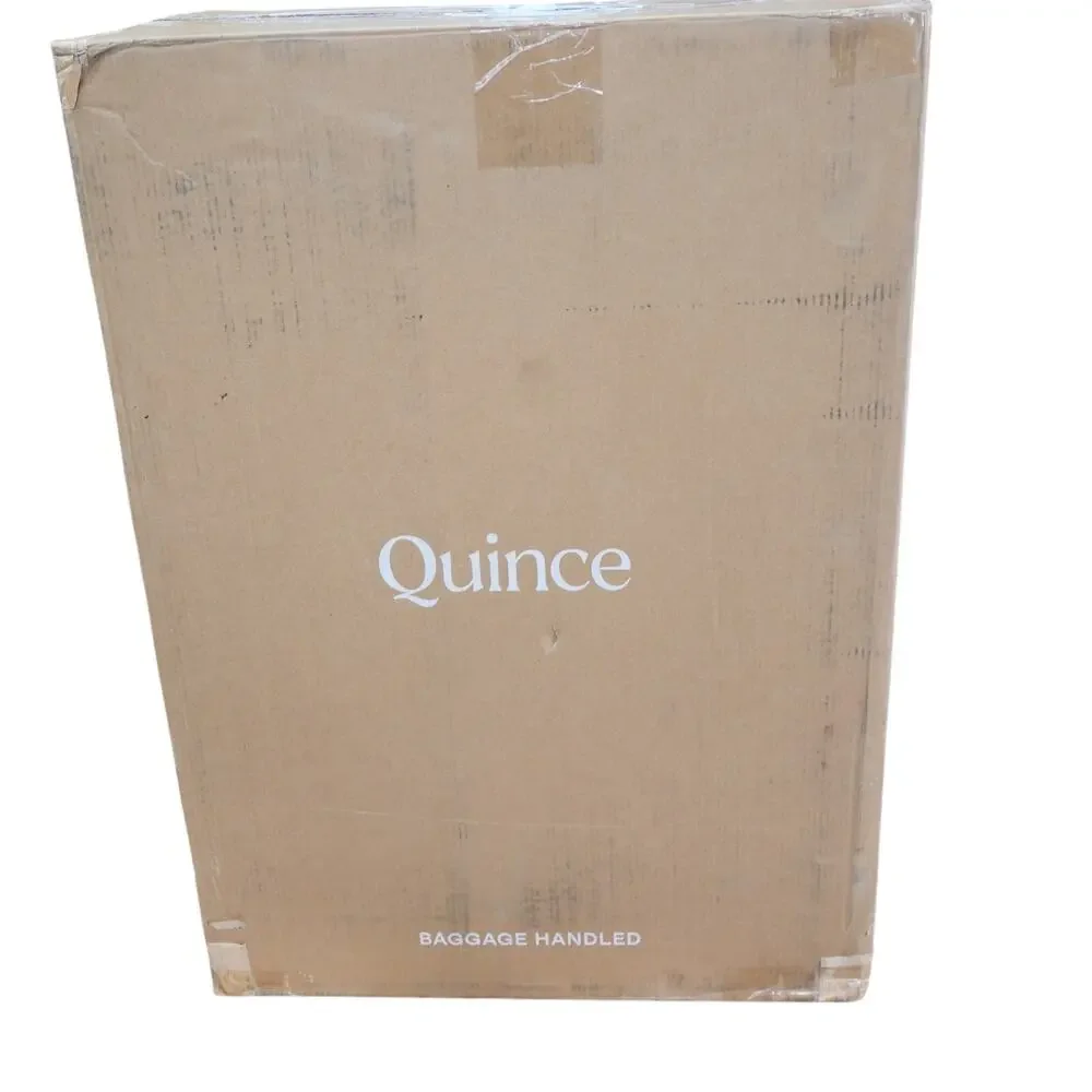 NEW Quince Expandable Small Carry On Suitcase BLACK TSA Lock Spinner Wheels - Picture 10 of 10